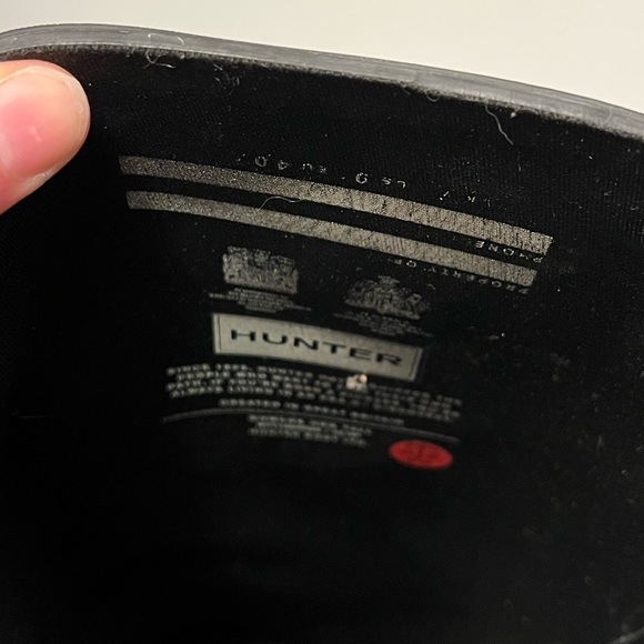 Gently worn, in fantastic shape! Too small for me. Runs true to size. - Picture 3 of 3